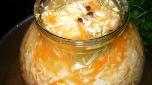 Лучшие пошаговые рецепты заготовок капусты с водкой на зиму